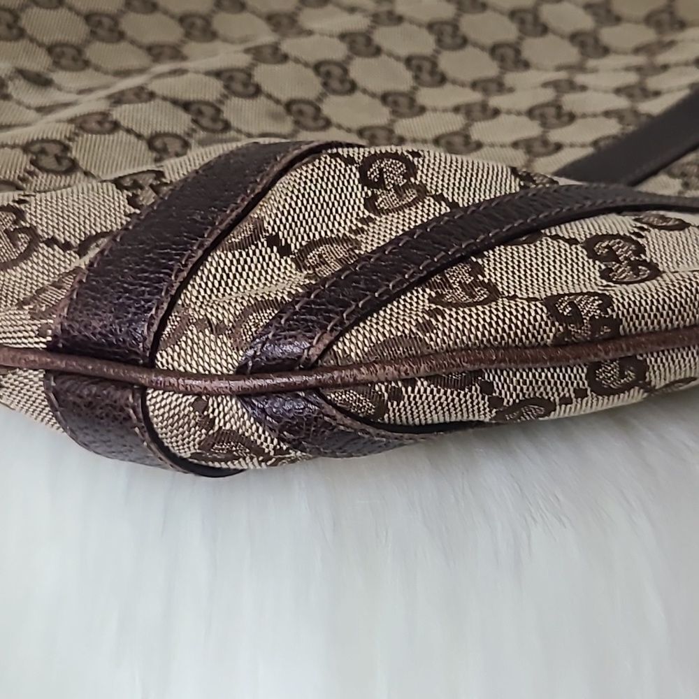 💯Authentic Gucci Tote Handbag 🍀 - Picture 15 of 17
